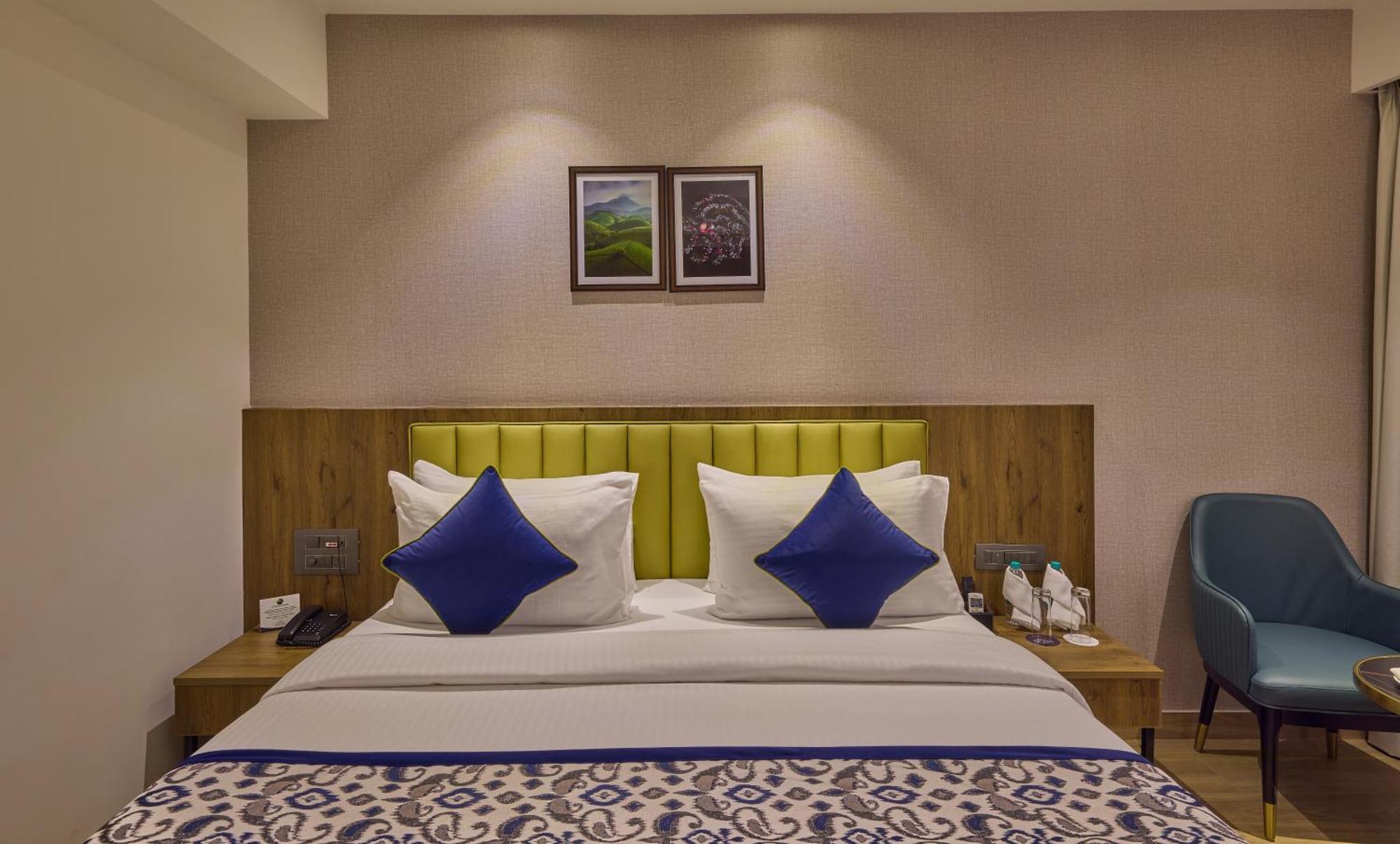 העיר בנגלור Grand Continent Hebbal A Sarovar Portico Affiliate Hotel מראה חיצוני תמונה